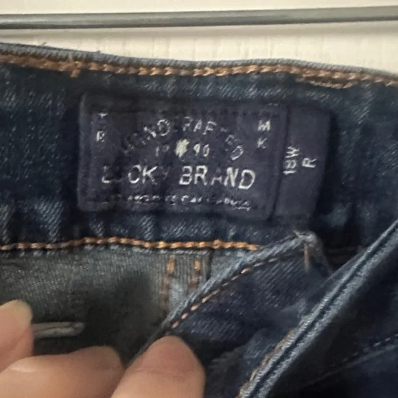 Lucky Brand Dark Blue ginger boot cut jeans 18W - Picture 2 of 3